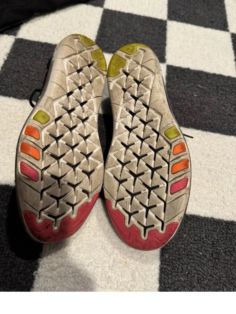 Nike Black Knit Sneakers with Orange-Yellow Gradient Insole - Picture 8 of 8